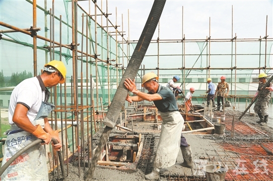 加緊項(xiàng)目建設(shè)。