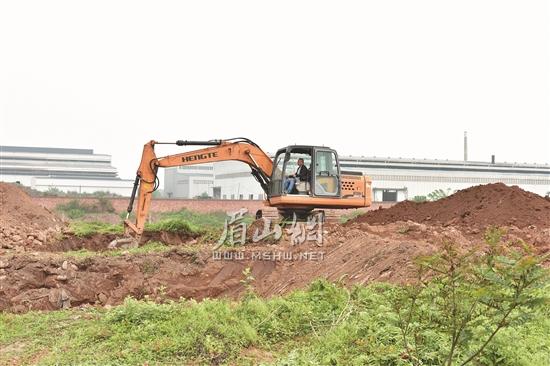 四川西拓鋼結(jié)構(gòu)鑄鋼件制造有限公司項(xiàng)目建設(shè)施工現(xiàn)場。.jpg