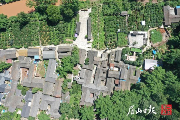 余家碥是“活著”的傳統(tǒng)村落。