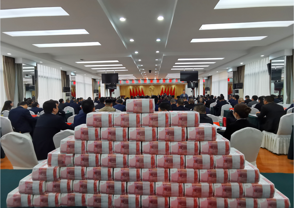 “真金白銀”獎(jiǎng)勵(lì)企業(yè)。