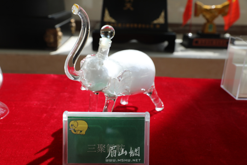 化工產品展示。.JPG