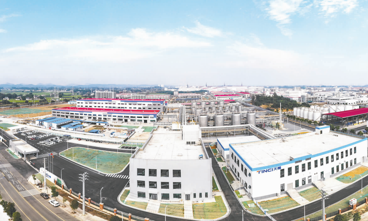 四川天賜高新材料有限公司年產(chǎn)30萬噸電解液項(xiàng)目。眉山日?qǐng)?bào)全媒體記者 廖波 攝