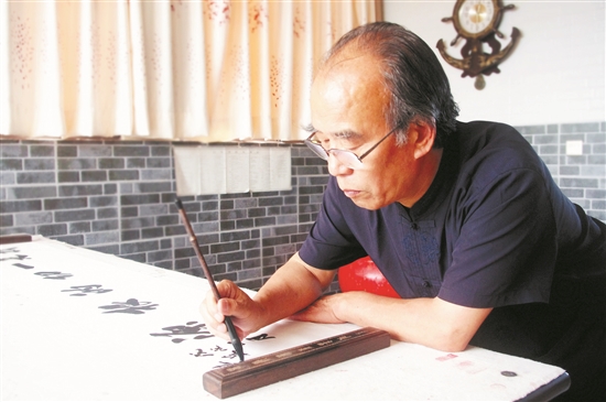 蘇裔蘇體書法傳承人蘇喜亮。